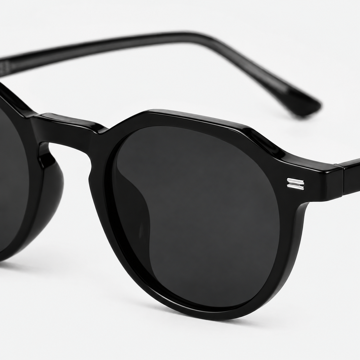 Reeve | Black