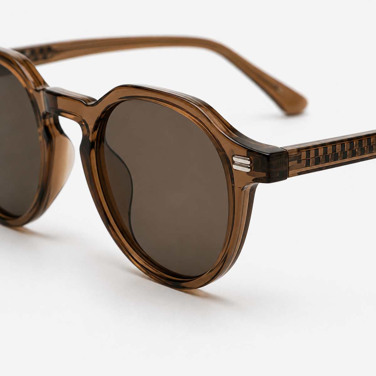 Reeve | Brown