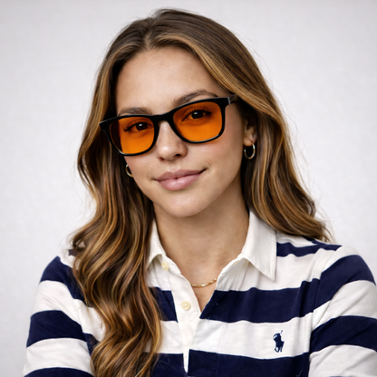 Lumvera Iris | Black Frame